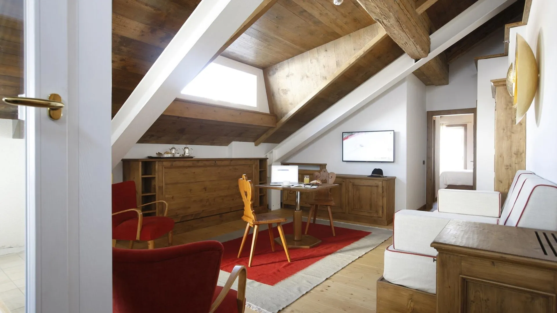 Hotel Cortina Cortina d'Ampezzo 4*,